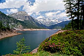  Lago Devero - Vista verso il Pianboglio e la Bocchetta d'Arbola.